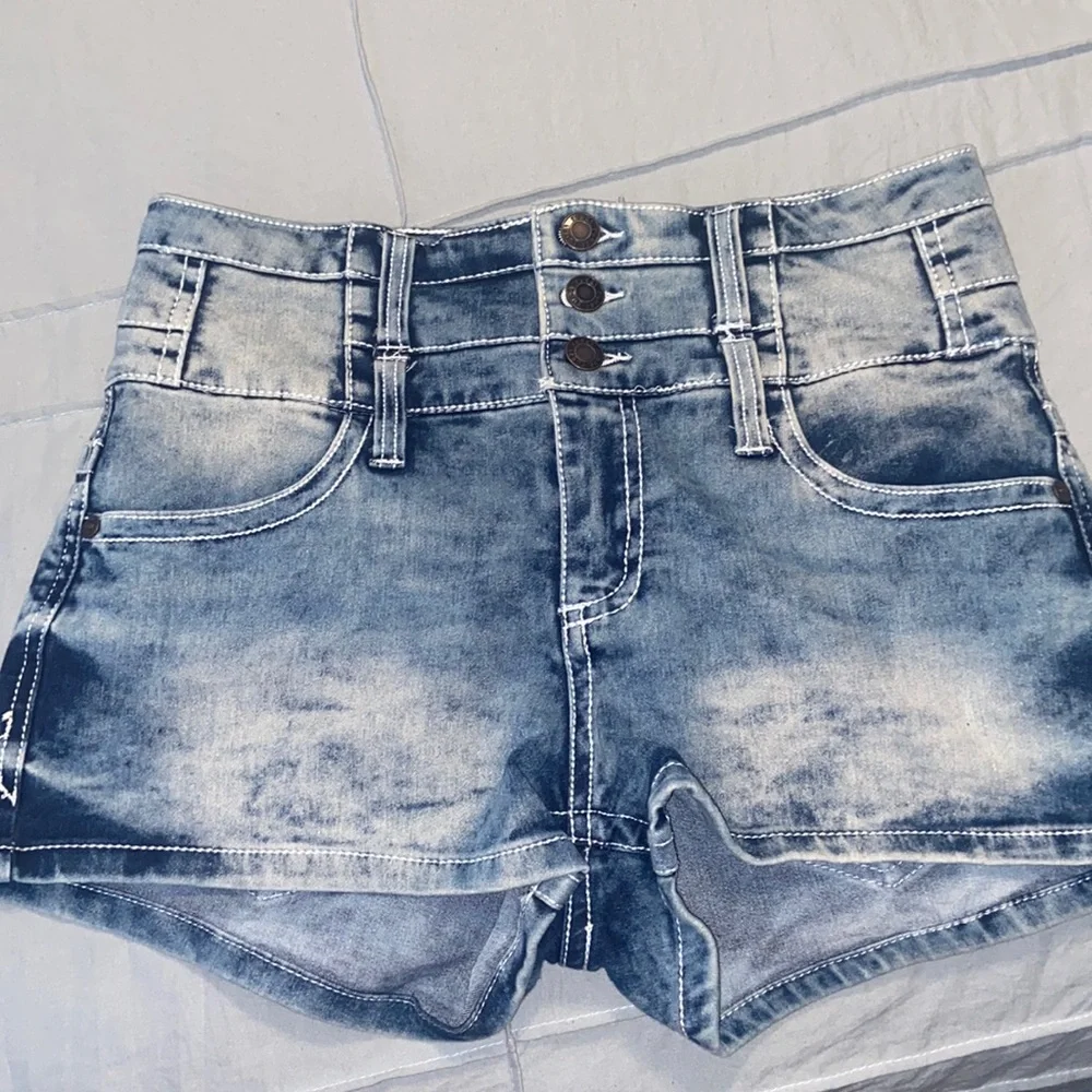 RUE 21 JEAN SHORTS - Picture 1 of 4